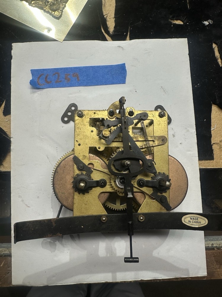 (Cc259) - Antique Unbranded Chinese Wall Clock Movement
