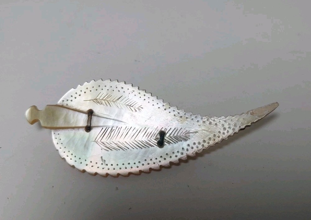 Vintage Carved/ Etched Mother Of Pearl Leaf Brooch