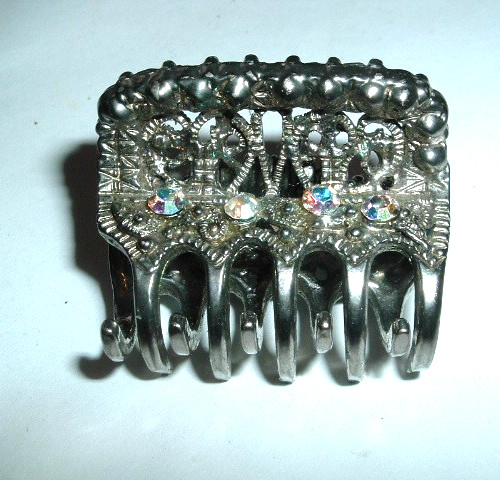 Vintage Aurora Borealis And White Rhinestone Silvertone 1.5
