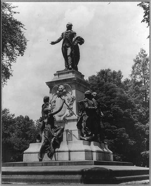 Photo:Washington, D.C., Statue of General Lafayette in Lafayette Park