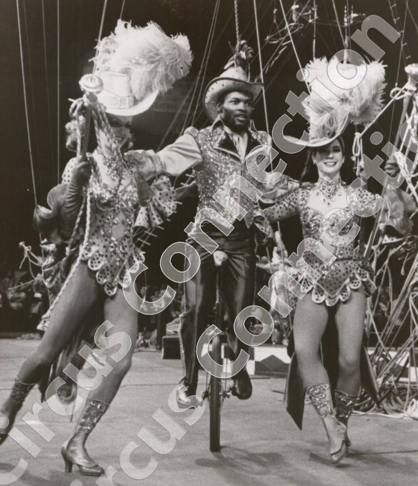 1985 Ringling Bros Circus Dancers Press Photograph 8