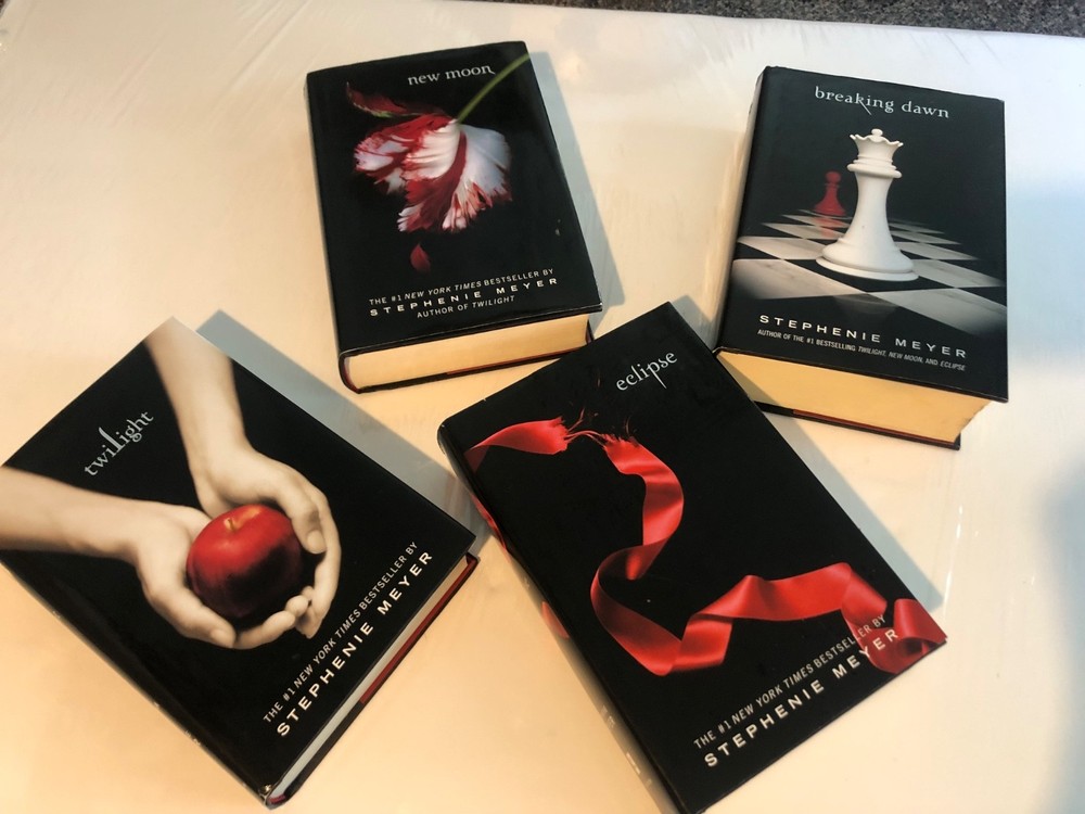 Twilight Saga Complete Hardcover Book Series Set 1-4 Stephenie Meyer HC DJ