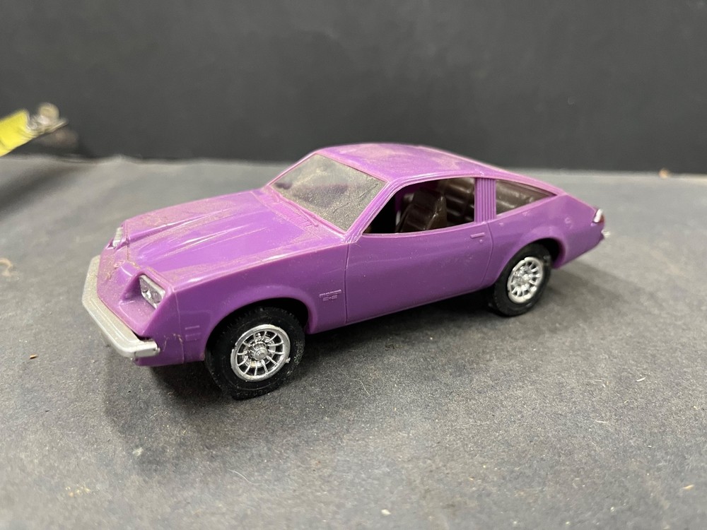 C16 Chevy Monza vintage built car model 1/32 McM.