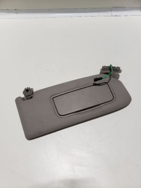 Illuminated Passenger Sun Visor for 2004-2006 Volvo 40 Series 396073