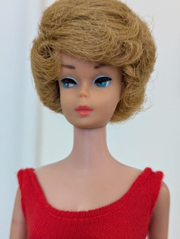 Babie Barbie bubble cut, vintage, about 60 years old, in good condition #809e27