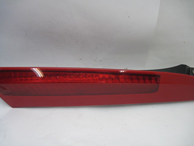 Volvo XC90 03-06 Upper Right Tail Light Lamp Assembly 550123