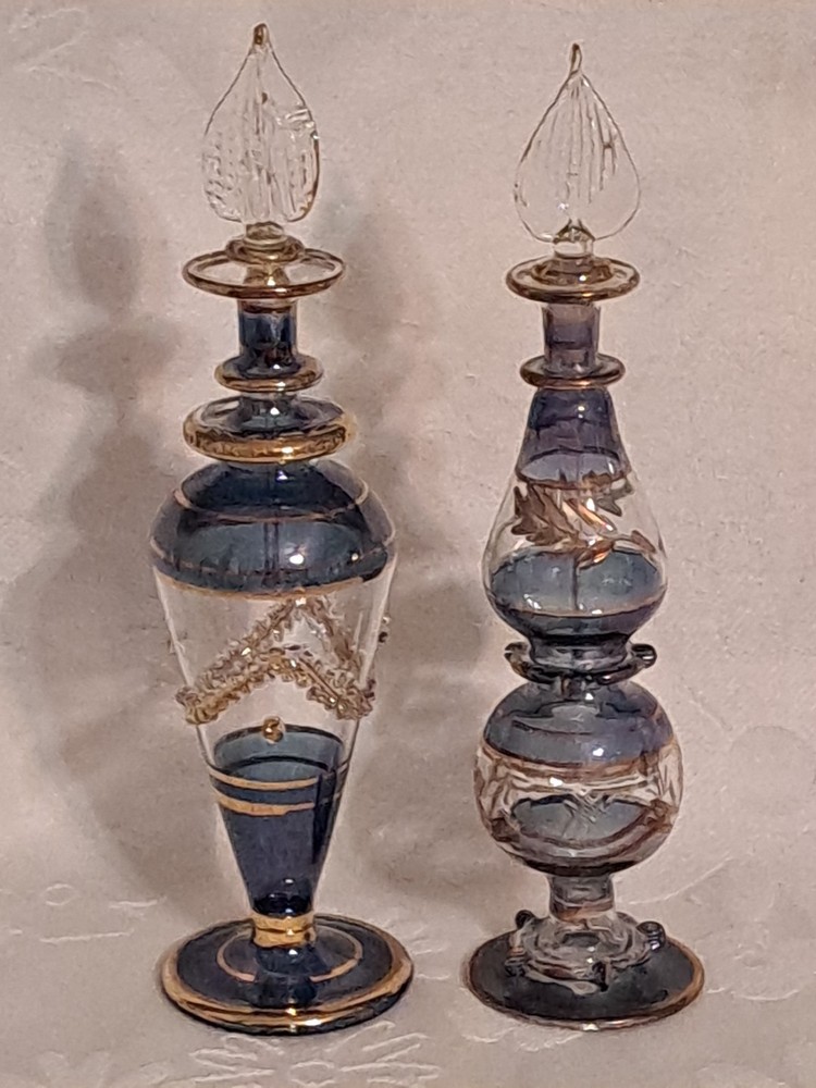VNTG Set of 2 Hand Blown Egyptian Glass Perfume Bottles With Stoppers 6-7