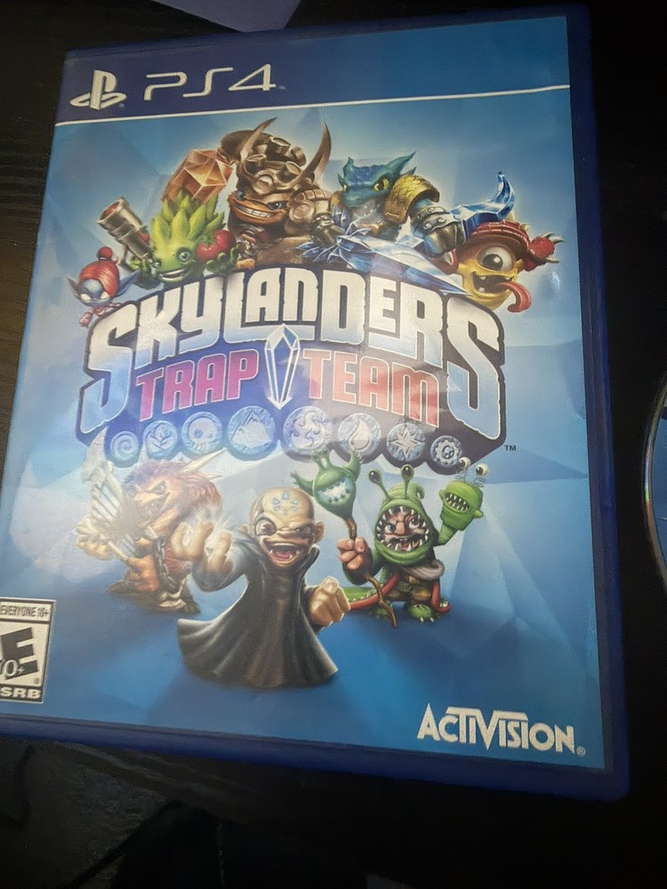 Skylanders Trap Team • Sony PlayStation 4, 2014