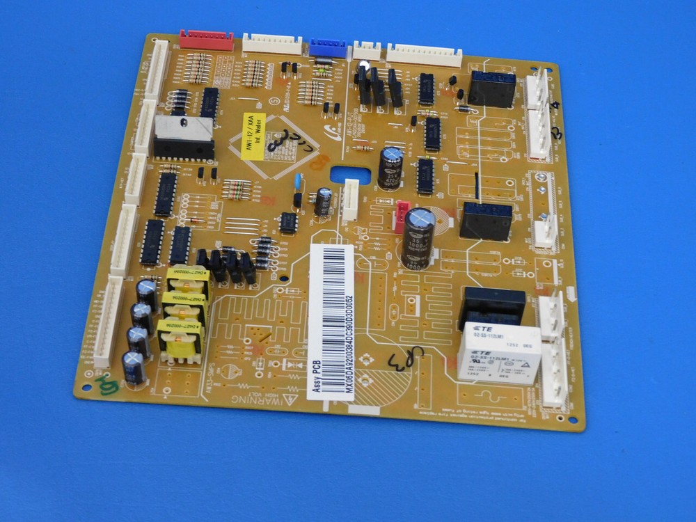Samsung Refrigerator RF261BEAESP Main Control Board DA92-00384D