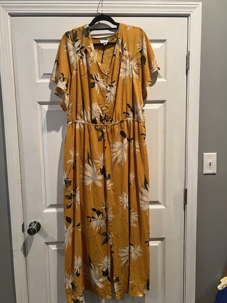 AVA & VIV Yellow Floral Button Maxi Dress V-Neck Short Sleeve Plus 2X