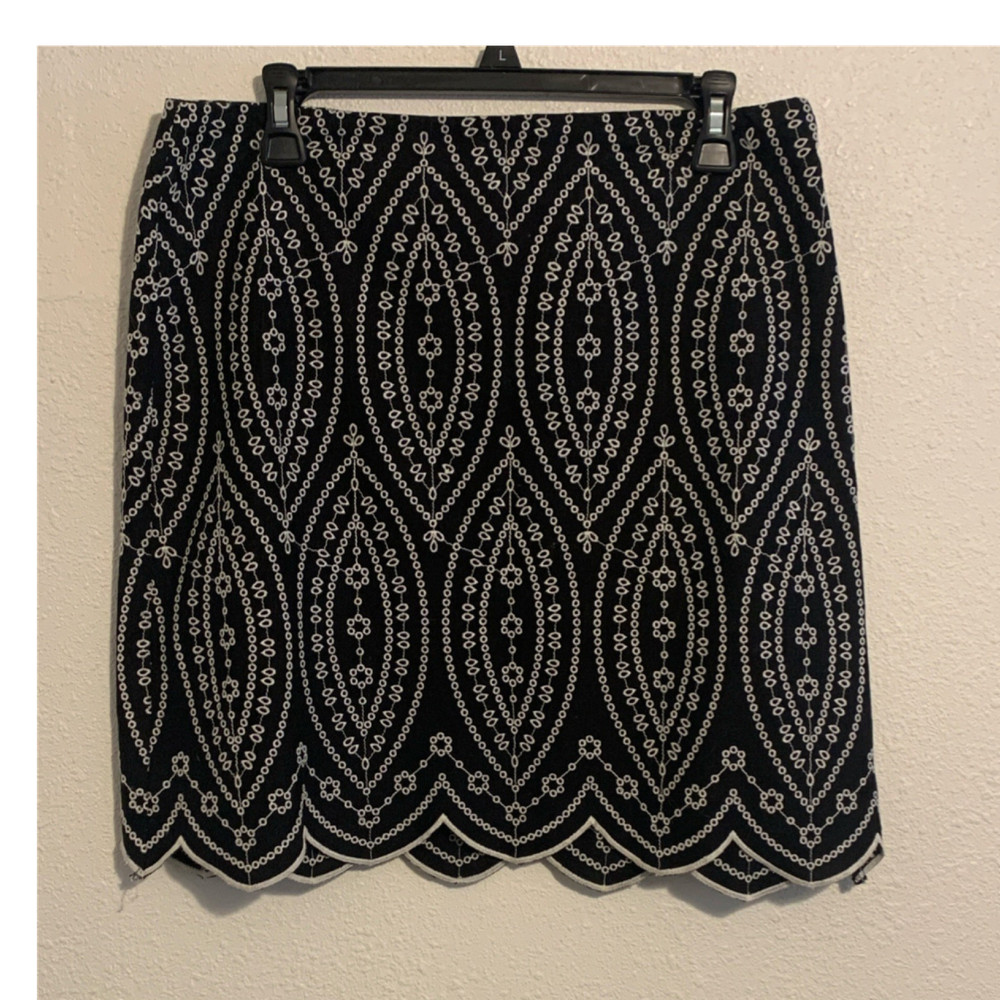 LOFT Black White Geometric Embroidered Short A-Line Skirt Size 6 Women