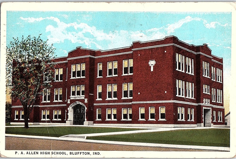 Postcard SCHOOL SCENE Bluffton Indiana IN m/09 AI2303