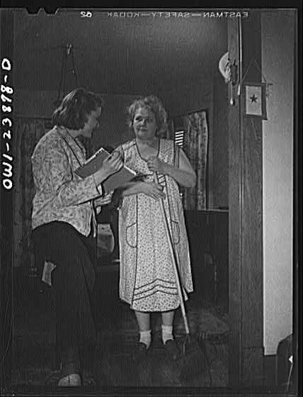 Untitled photo, New York. Nan Hannegan doing door to door, : Niagara Falls