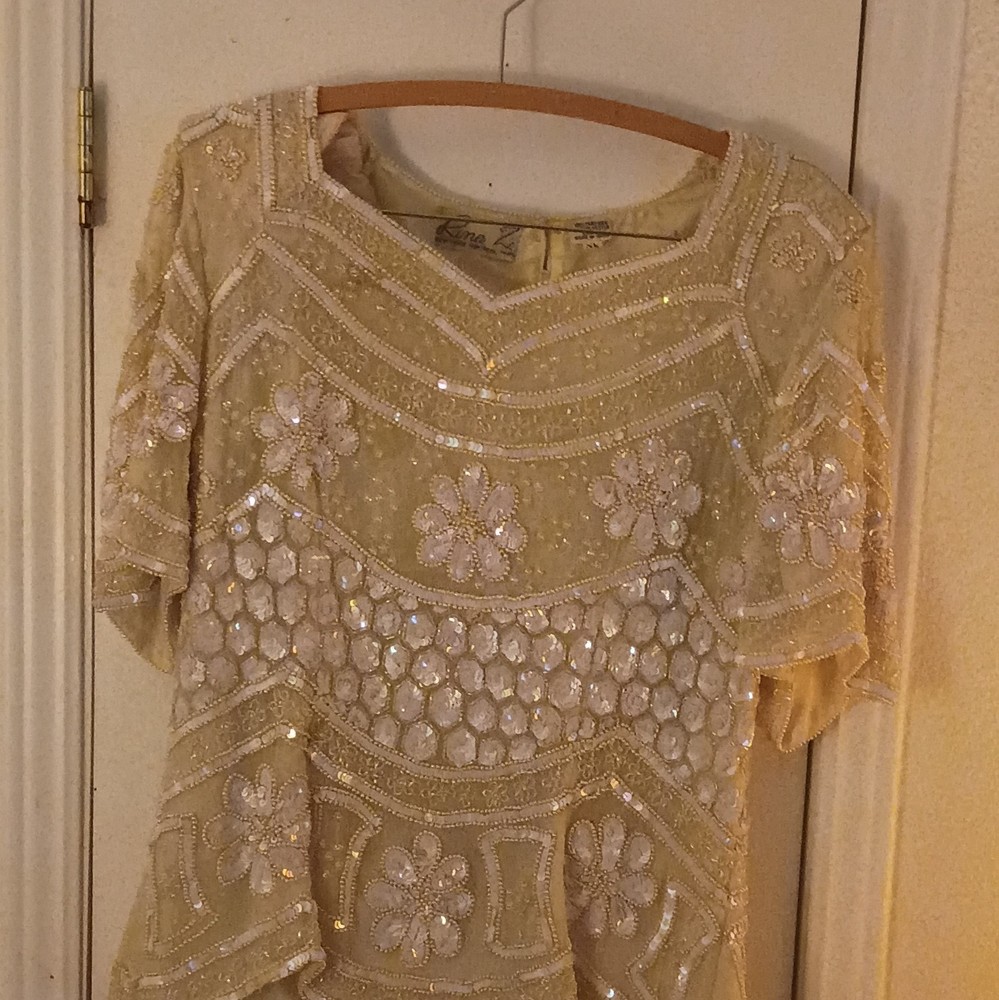 Rina Z Beige Beaded Sequin Mesh Blouse XL Floral Short Sleeve Zip Back