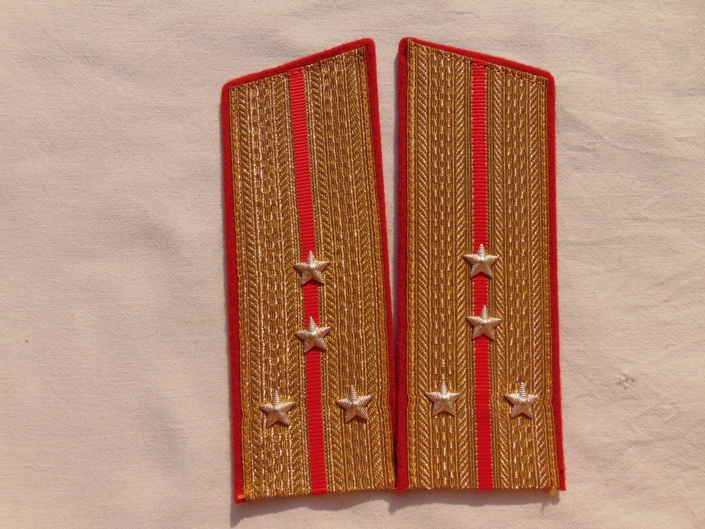 Ceremonial shoulder straps of a Soviet officer. Captain. USSR Army