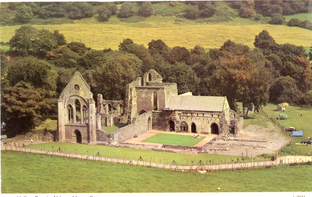 Valley Crucis Abbey, Llangolien, Wales, UNP, VG --POSTCARD