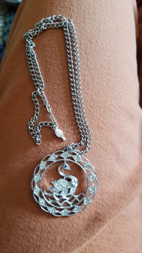 Vintage Sarah Coventry Swan Lake Pendant Necklace Costume Jewelry Rhinestones