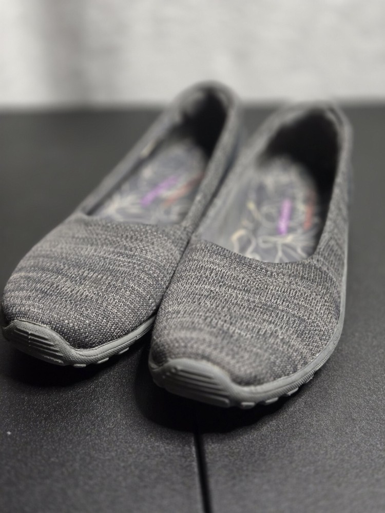 Skechers Dread Knit Slip Ons Women's Black Gray Memory Foam Sneaker Size 6.5