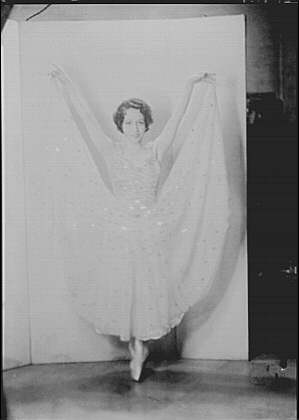 Photo:Gazarian,Olga,Miss,dancers,acetates,women,Arnold Genthe,1932 3