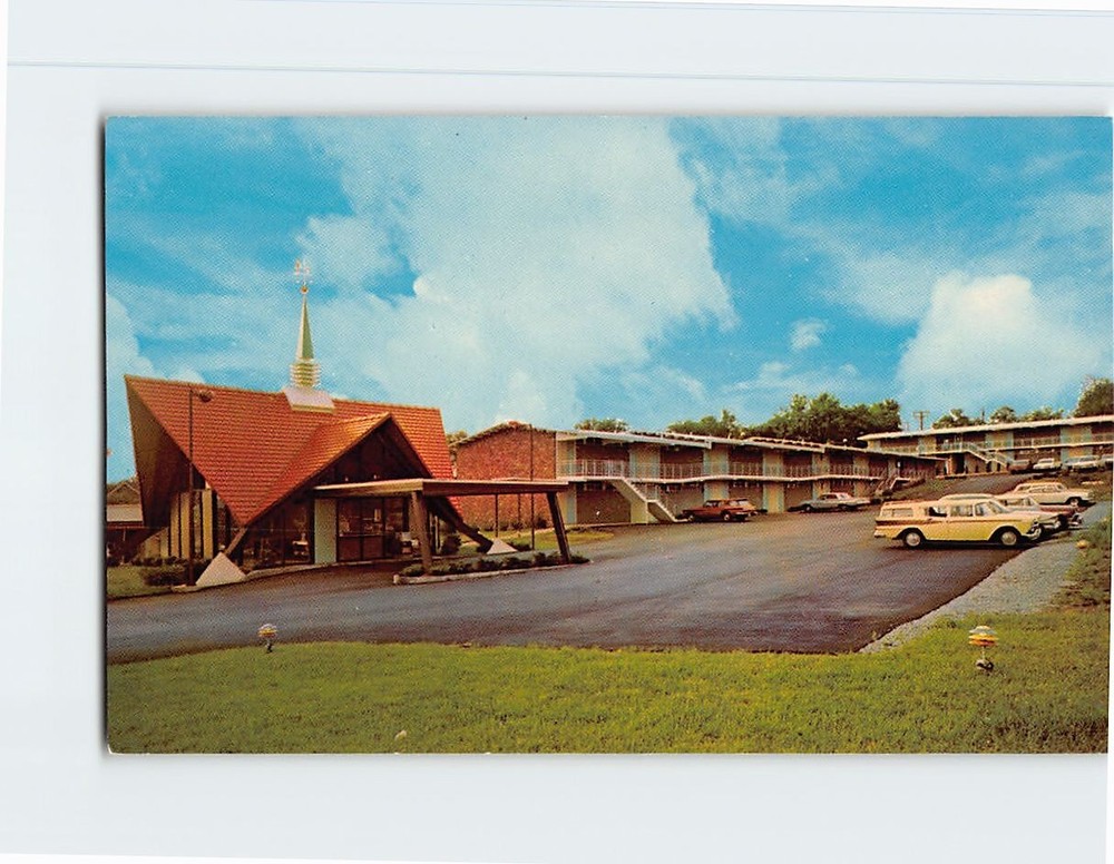 Postcard Howard Johnsons Motor Lodge Nashville Tennessee USA