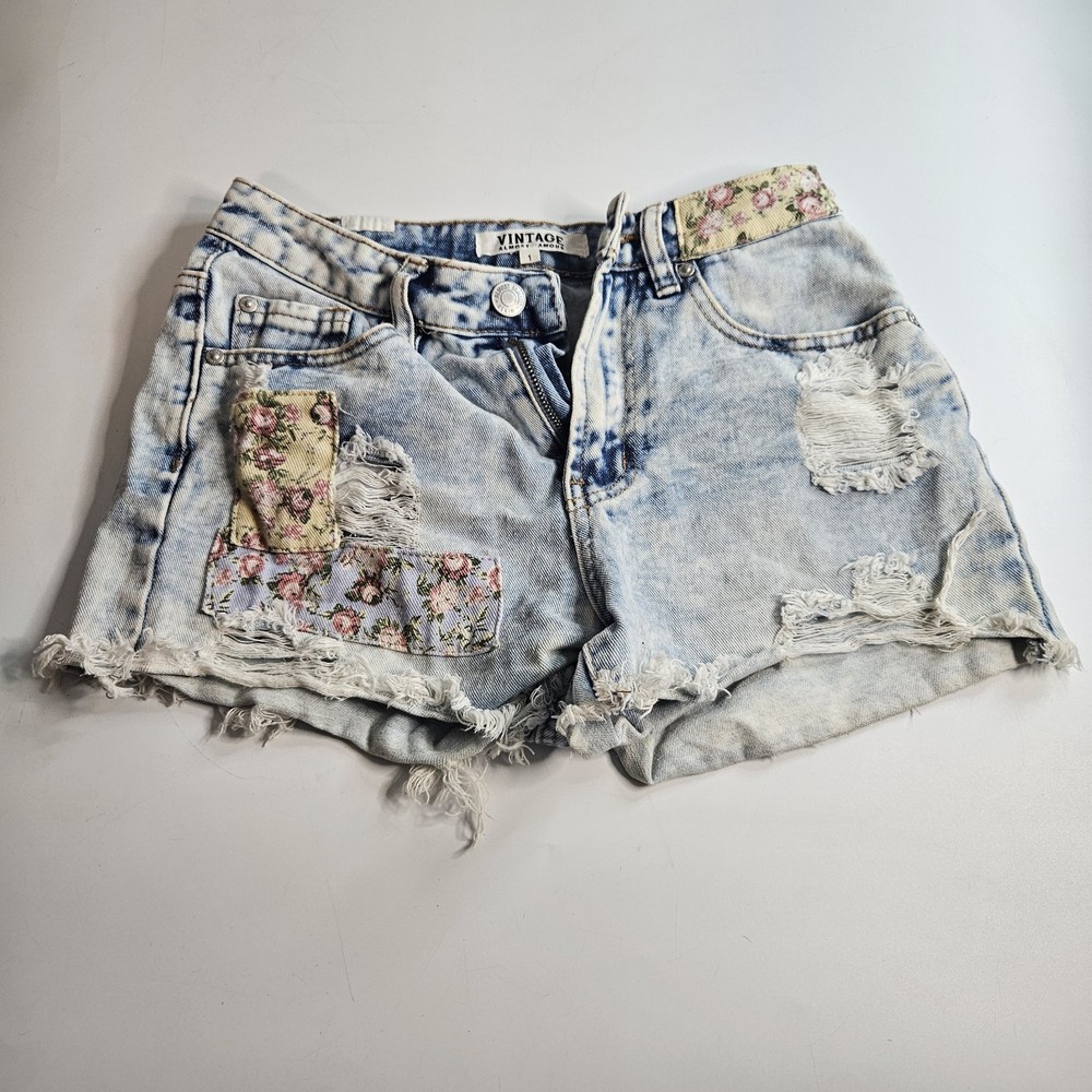 Almost Famous VINTAGE Jean Shorts Size 1  Distressed Cut Off