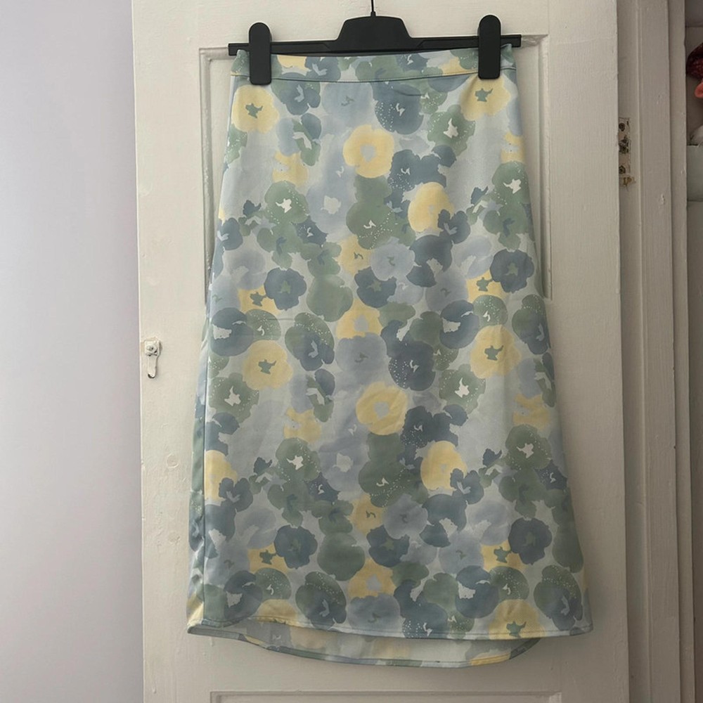 Vila Floral Midi Skirt Size 36 Soft Pastel Print Feminine Style