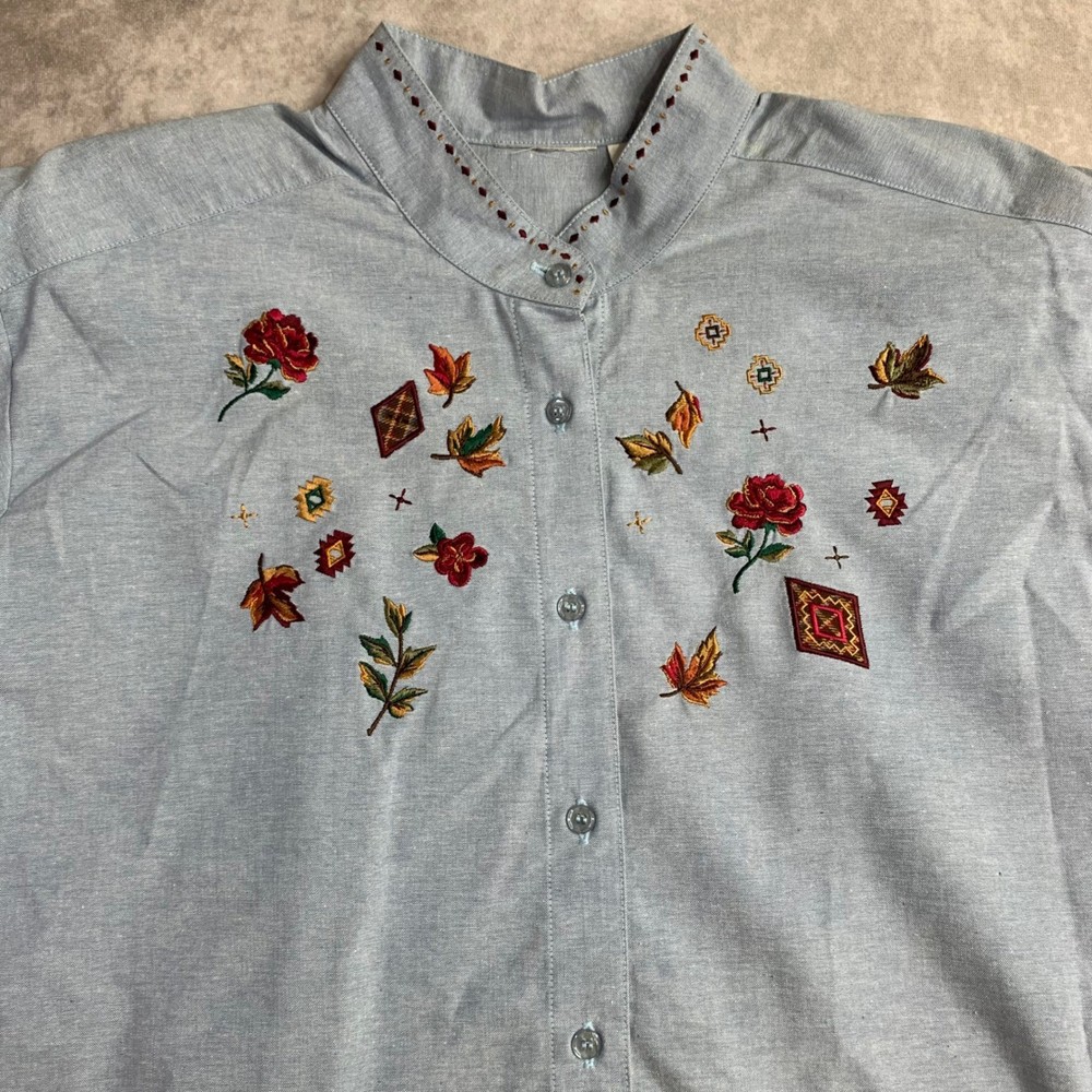 Vintage Style Blue Embroidered Floral Leaf Button Up Shirt XL Cottagecore