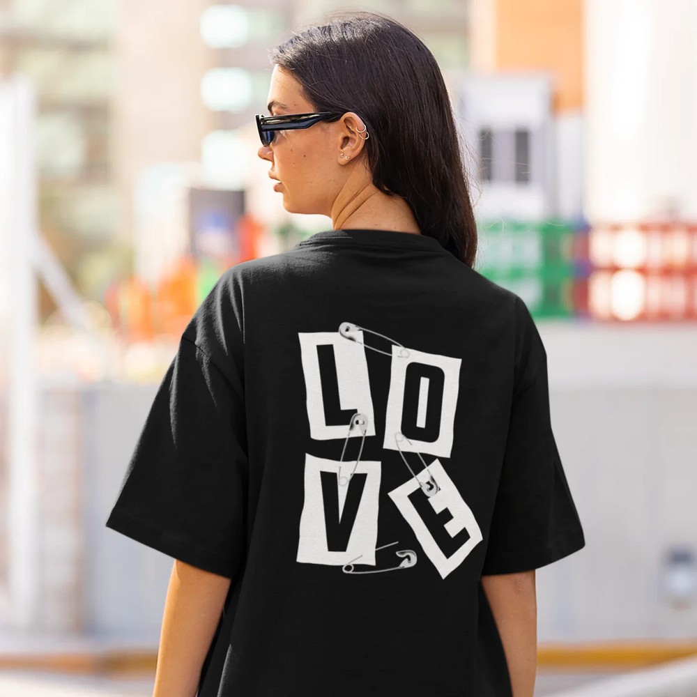 Women’s Oversized Streetwear T-Shirt with Bold Back Print | Relaxed Fit Graphic