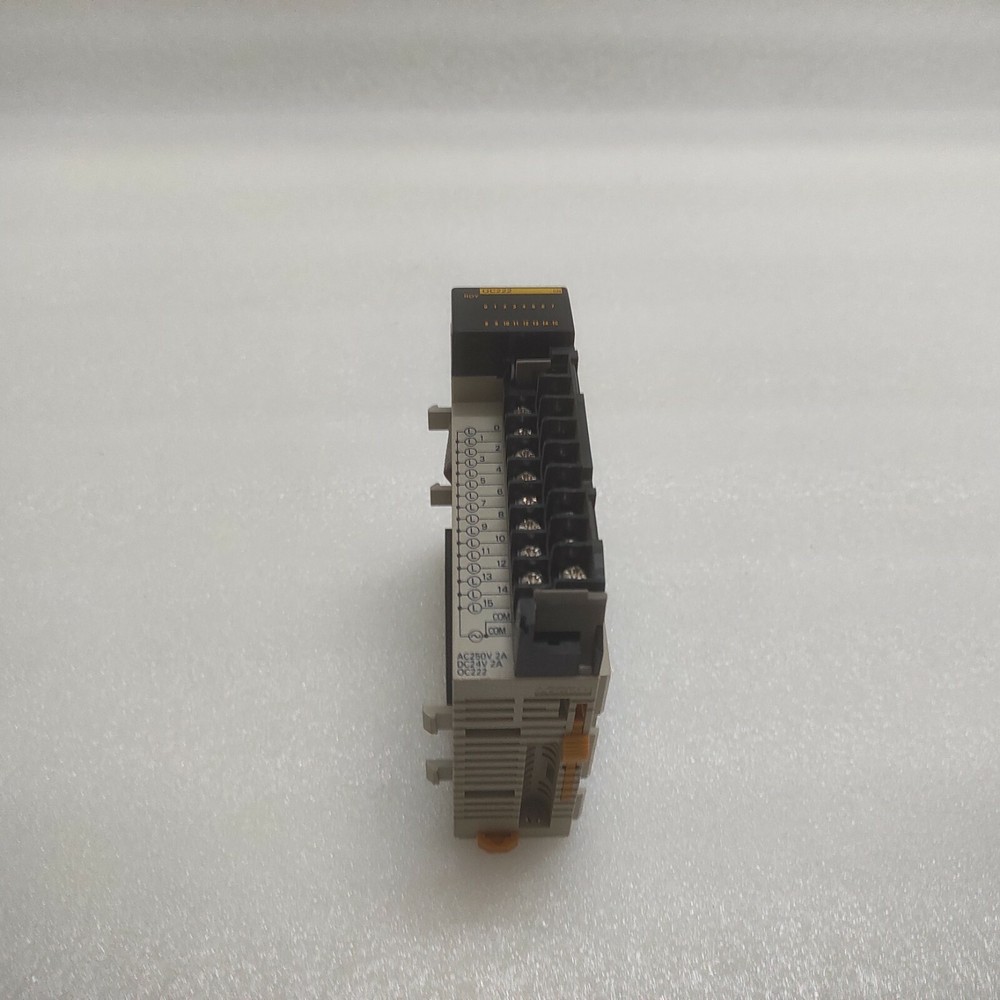 OMRON CQM1-OC222 OUTPUT UNIT