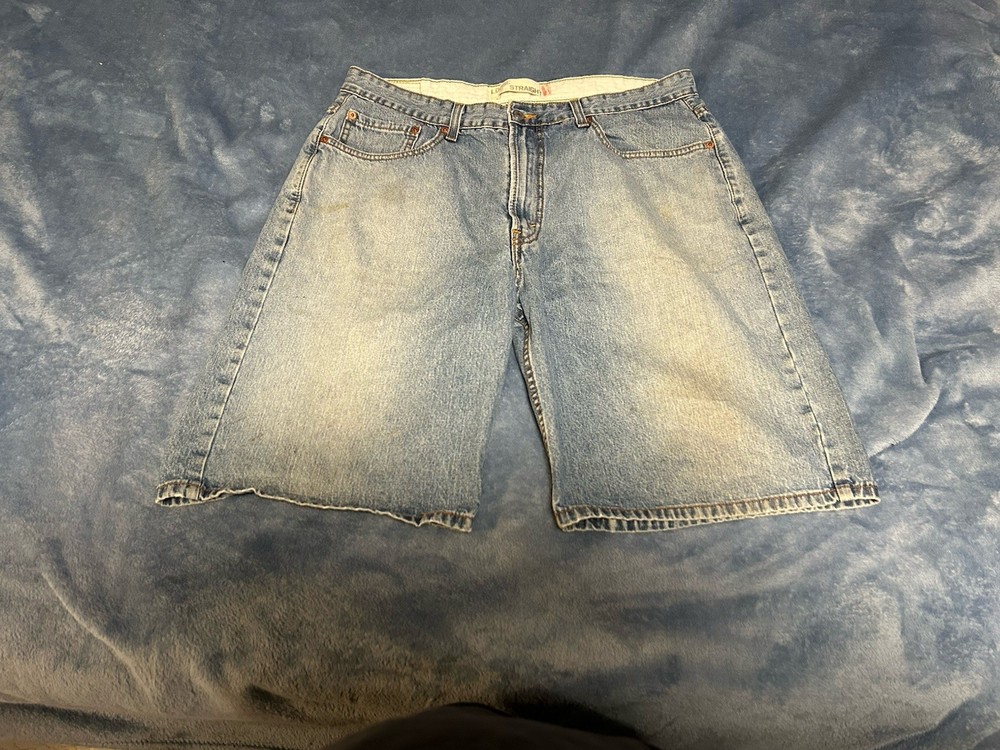 Levi's Jean Shorts Mens 36 Blue 569 Relaxed Straight Fit Light Wash Jorts Denim
