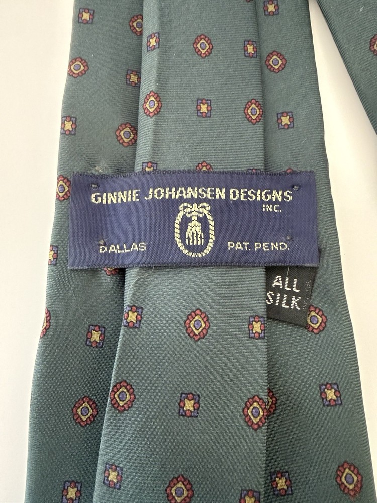 Vintage 80s Ginnie Johansen Dallas Silk Tie Green Geometric Foulard Necktie
