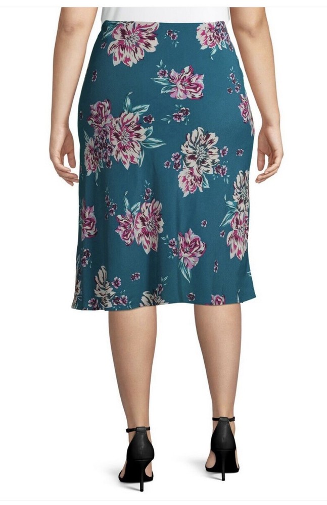 Terra & Sky Women's Plus Midi Length Slip Skirt Size 1X(16W-18W)
