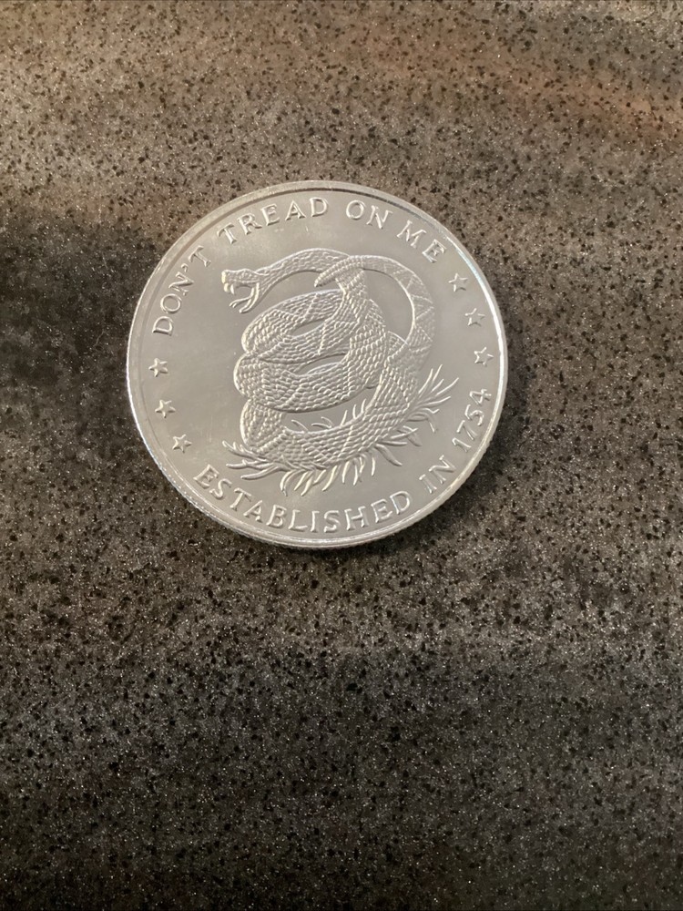1 oz Don't Tread On Me silver round .999 Fine