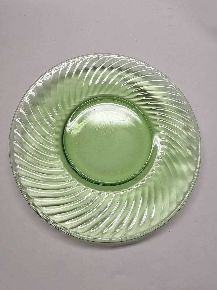 Vintage Depression Uranium Glass Lunch Plate Spiral Green 8