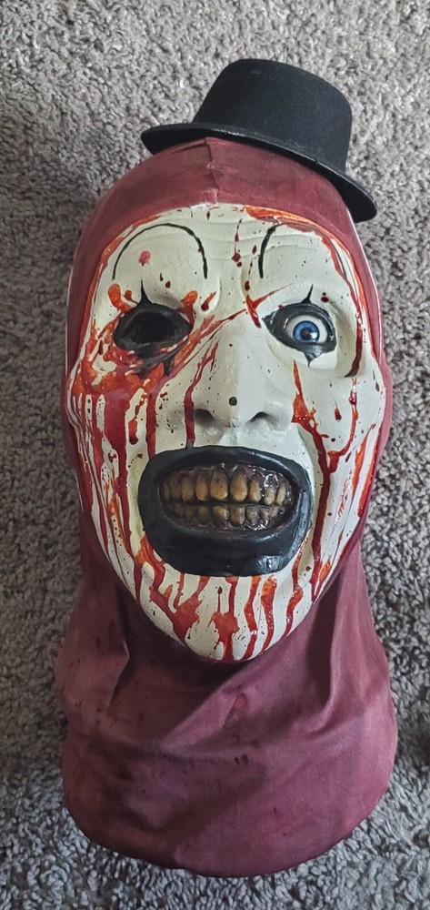 Terrifier Art the Clown Life-Size Bloody Head Bust (FREE SHIPPING)