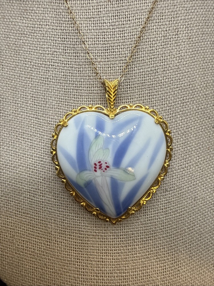 Porcelain Pendants Of The World 14k GF 18” Necklace Danbury Mint