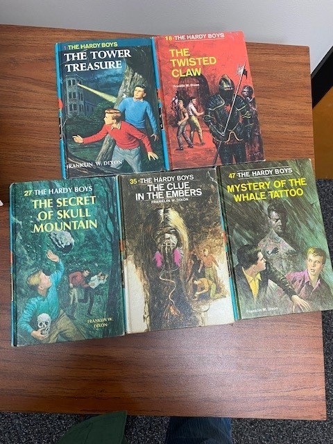 Set of 5, Hardy Boy Mysteries