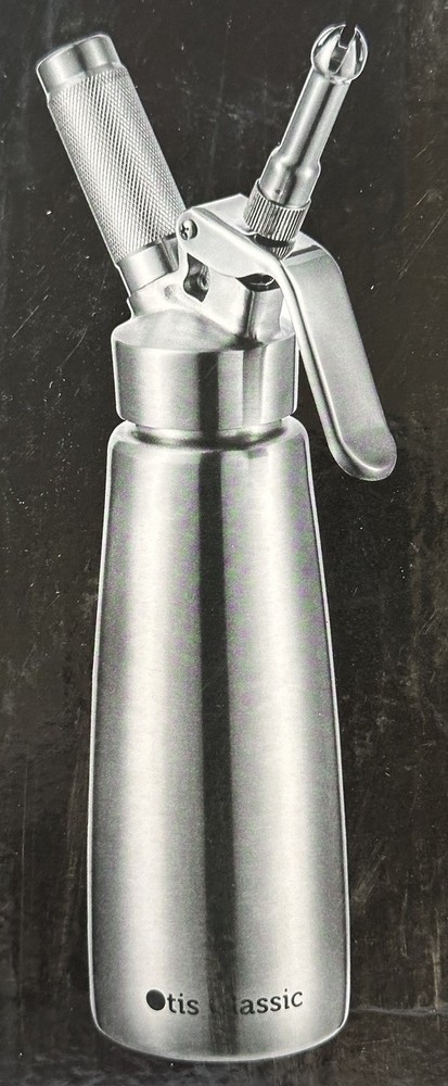 Otis Classic 500ml Stainless Steel Whipped Cream Dispenser with 3 Decorating Tips