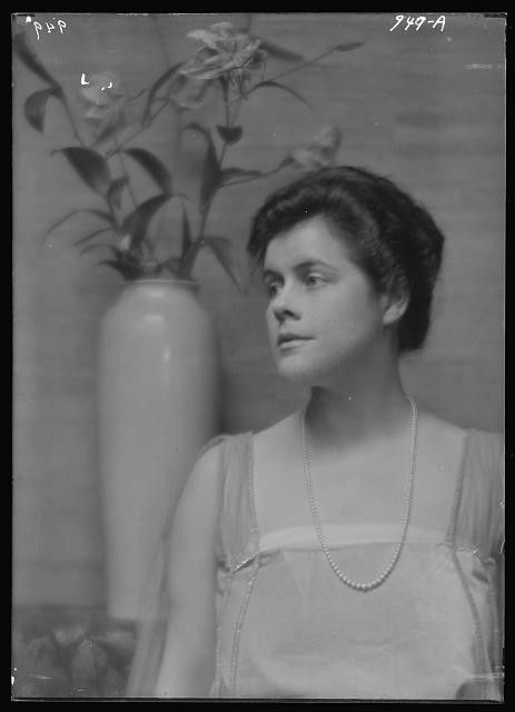 Photo:portrait photograph, Beecher, Miss, Janet
