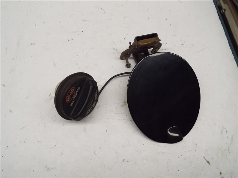 FOCUS     2010 Fuel Filler Door 230740