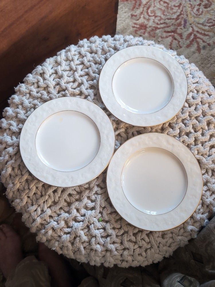 Noritake, Halls Of Ivy 7341 Gold Trimmed  Appetizer  Dessert Plates, Set of 3NOS