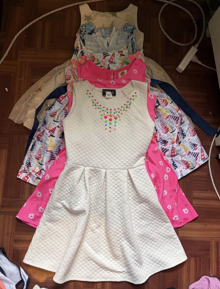Lot of 8 Girls' Fit & Flare Sleeveless Knee Length Multicolor Dresses