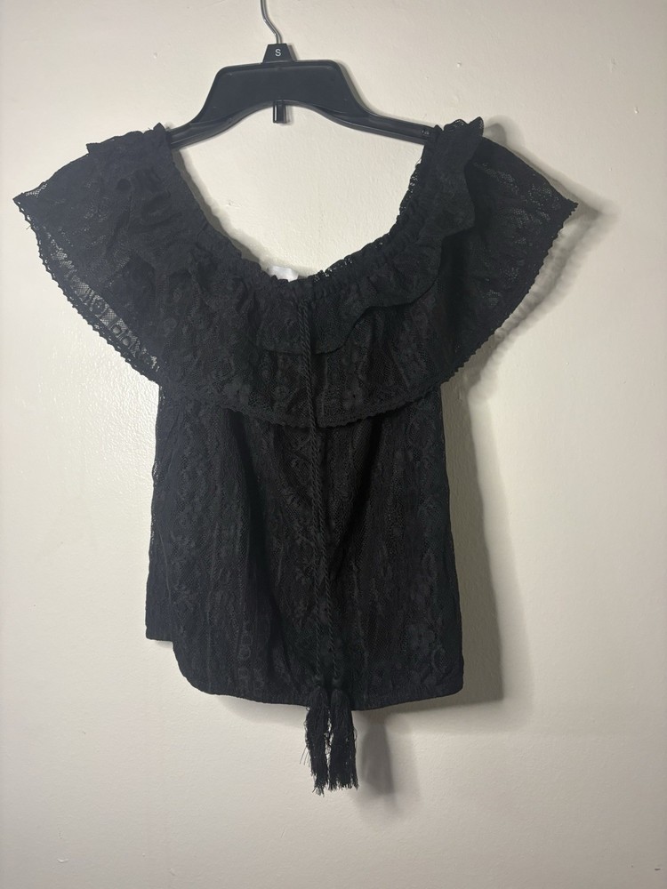 No Boundaries Black Off-Shoulder Lace Ruffle Short Sleeve Blouse Size M