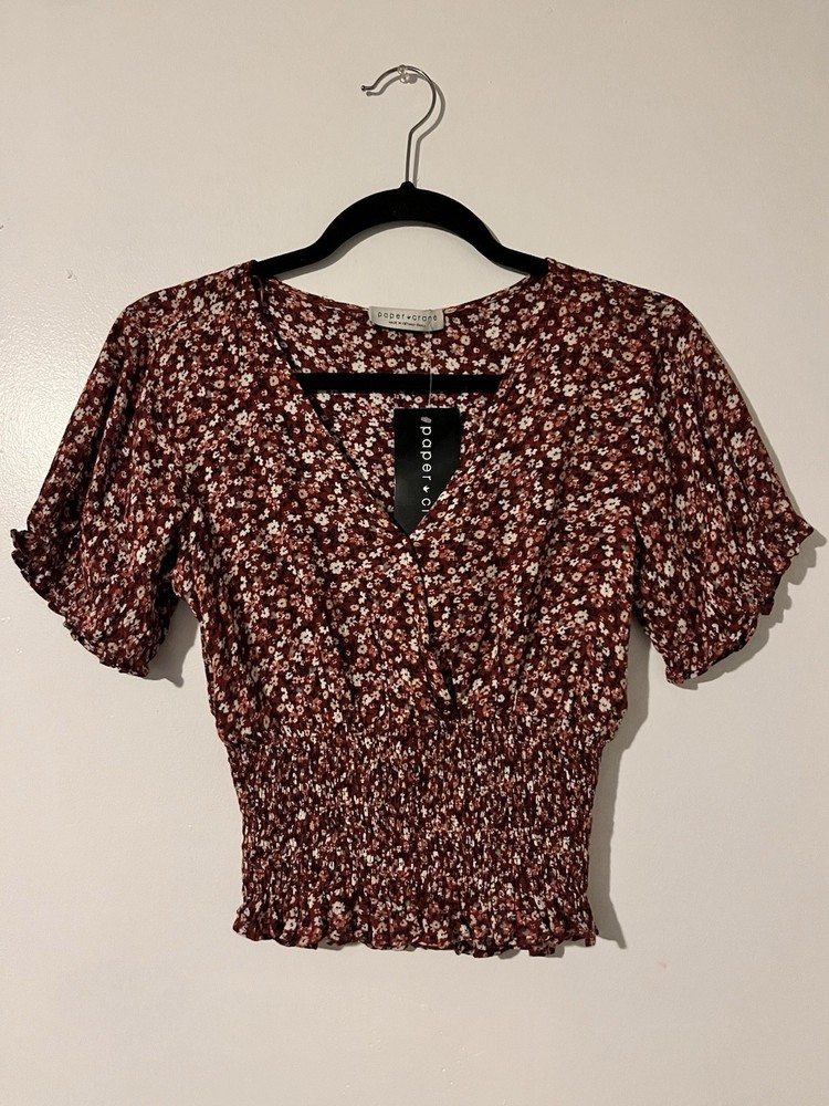 Paper Crane NWT Smocked Crop Top Size Small Red Short Sleeve