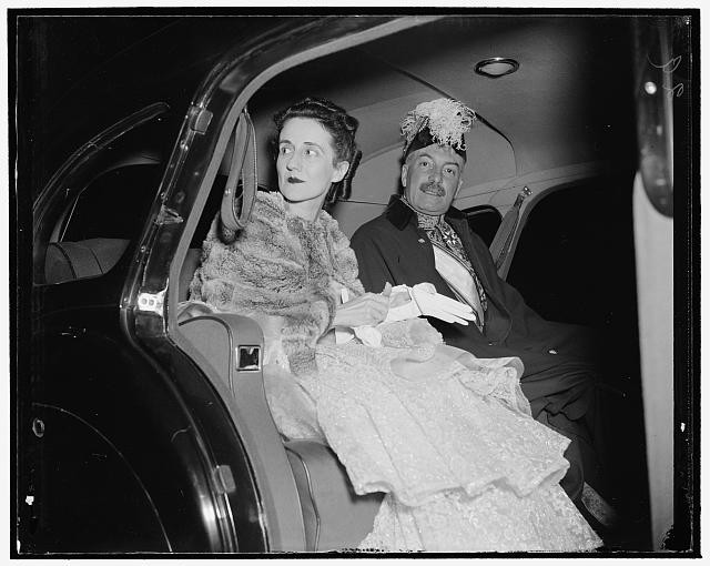 Arrive for White House Diplomatic reception. Washington, D.C., Dec. 15. The