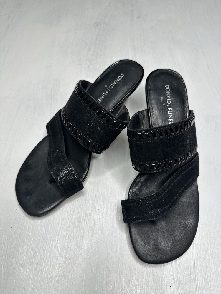 Donald J Pliner RUGE Black Kitten Heel Sandals Slide Leather Thong Mule Size 8M