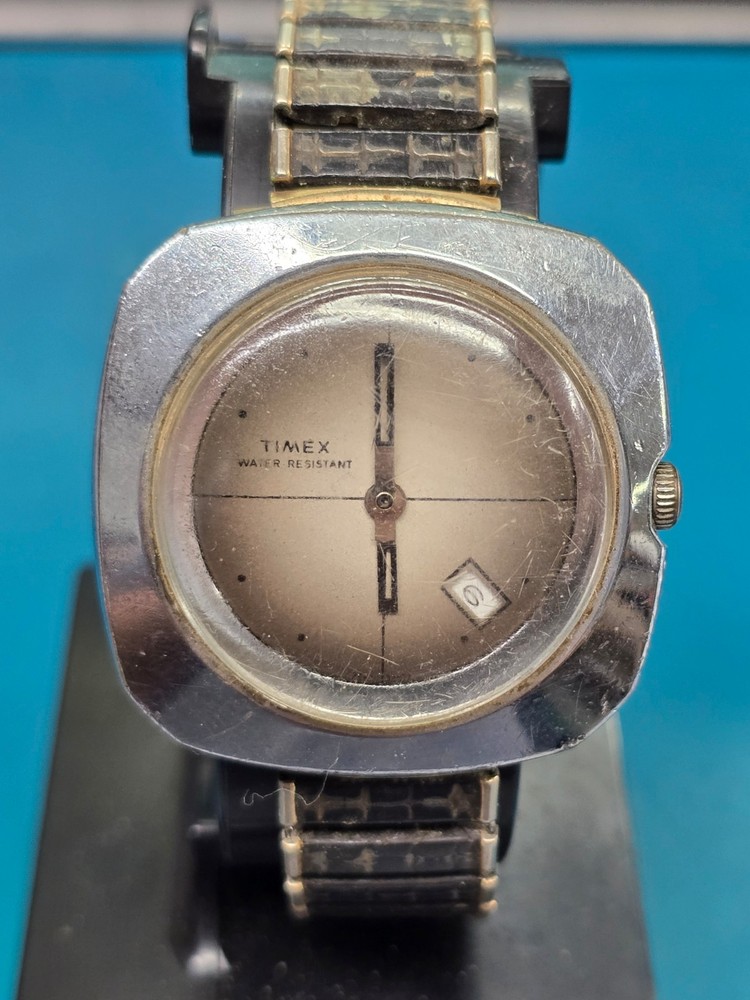 1977 Timex Marlin Calendar 