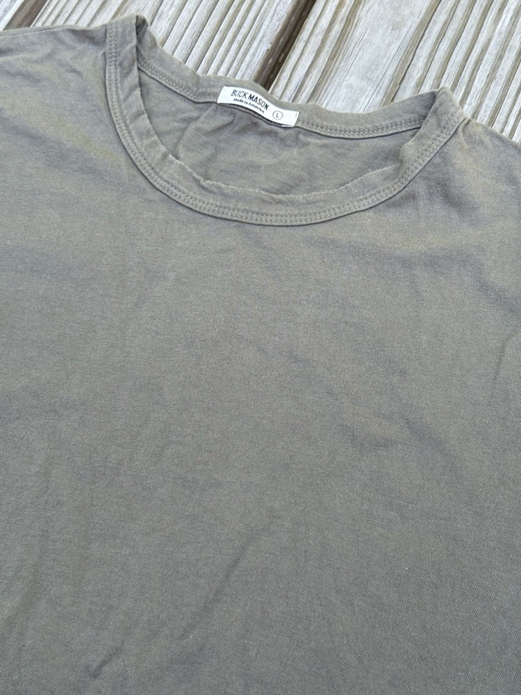 Buck Mason Mens Large Taupe T Shirt Made in USA Short Sleeve Crewneck Tee