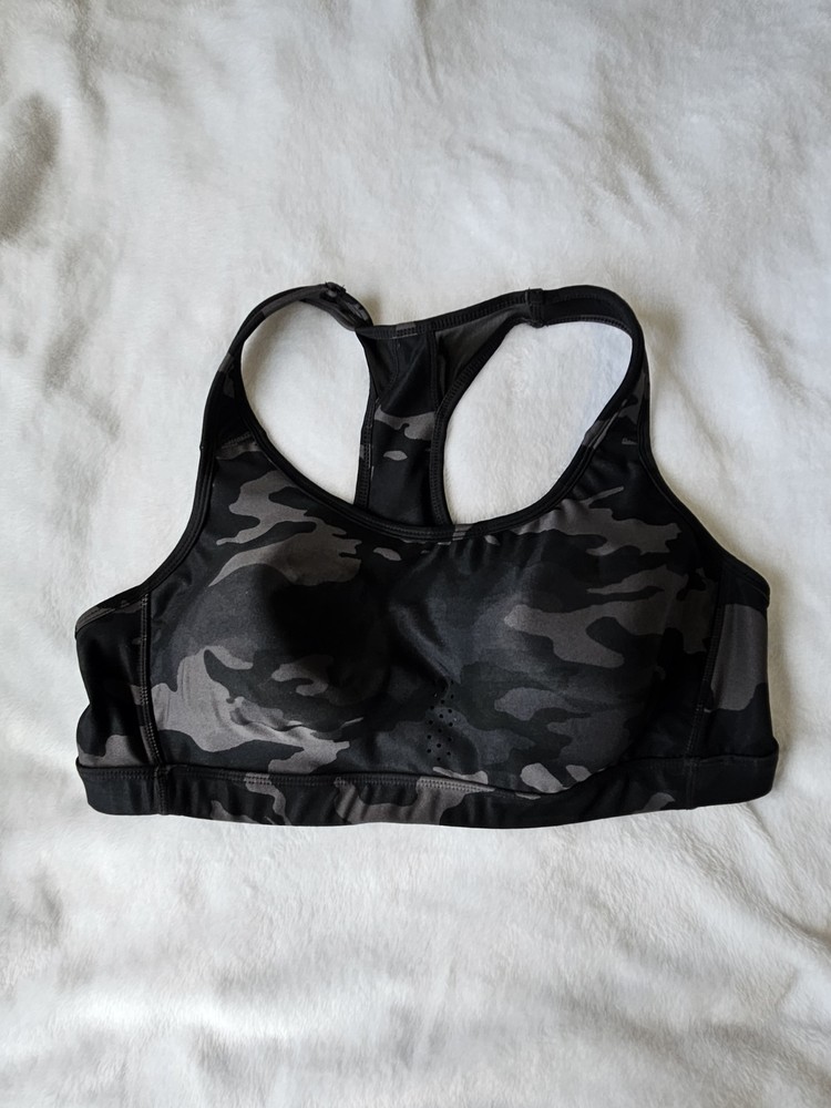 EUC Avia Womens Black Camo Activewear Stretch  Wireless Sports Bra Size XXXL 3XL