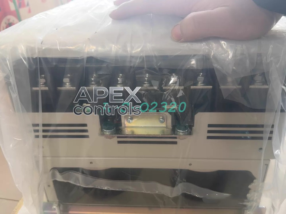 1PC Brand New Yaskawa CIMR-AB4A0088ABA Inverter (FedEx/DHL)